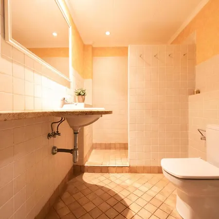 Prázdninový dům Casa Familiar Con Terraza, Bbq, Wifi Y Parking A 900 M De La Playa En L'escala - Es-325-8 *