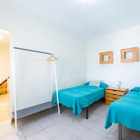 Holiday home Casa Familiar Con Terraza, Bbq, Wifi Y Parking A 900 M De La Playa En L'escala - Es-325-8