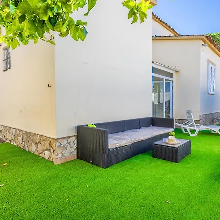Holiday home Casa Familiar Con Terraza, Bbq, Wifi Y Parking A 900 M De La Playa En L'escala - Es-325-8 *
